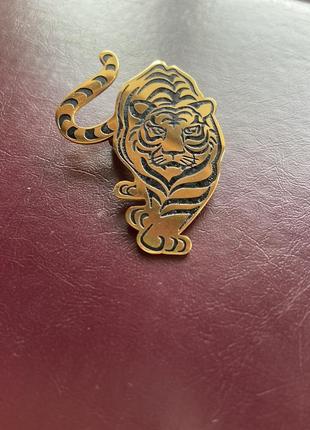 Брошка тигр