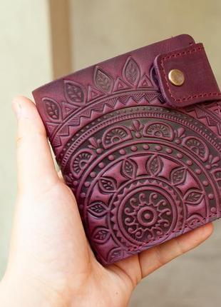 Маленький гаманець в бордовому кольорі з тисненням «квітучий сад»8 фото