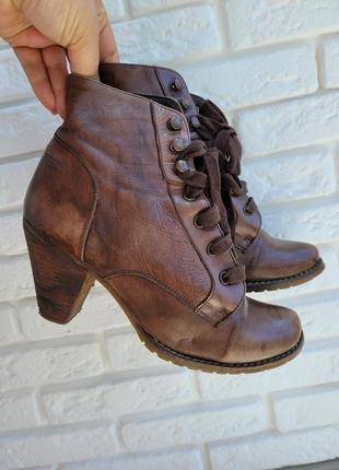 Ботинки коричневые ботильйоны на каблуке натуральная кожа2 фото