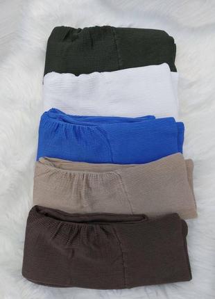 Белые лосины в рубчик с пуш-ап ефектом. білі лосіни в рубчик з пуш-ап ефектом