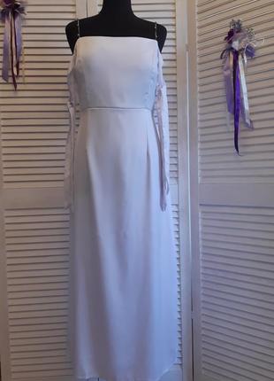 Шикарное свадебное атласное платье на пуговичках