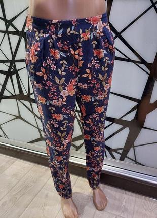 Летние легкие брюки papaya в цветочный принт синие 10 размер