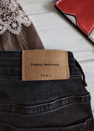 Джинси zara з вишивкою9 фото