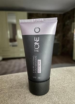 Ультрастійка тональна основа з spf 30.