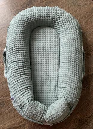 Кокон для немовля