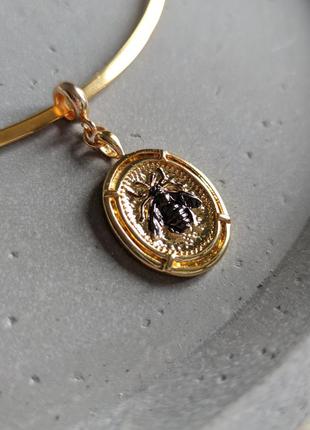 Кольє на жорсткій основі, чокер із перлами, із хрестом, полочені прикраси / чокер с жемчугом,  с крестом, позолоченные украшения5 фото