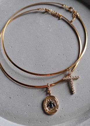 Кольє на жорсткій основі, чокер із перлами, із хрестом, полочені прикраси / чокер с жемчугом,  с крестом, позолоченные украшения3 фото