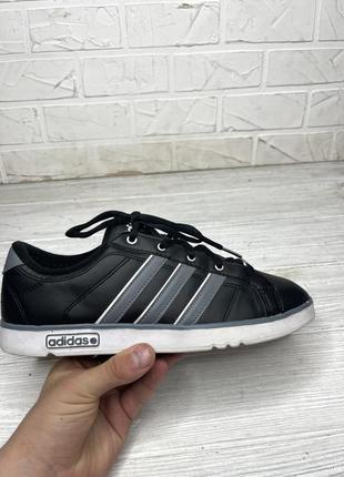 Кросівки adidas neo4 фото