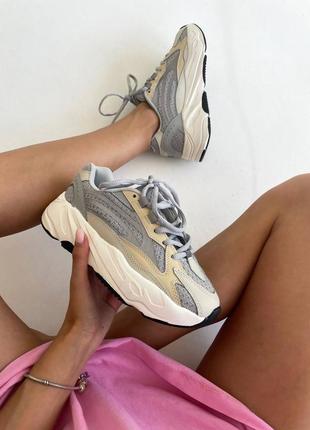 Кроссовки adidas yeezy boost 700 v2 « cream »