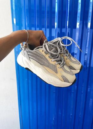 Кроссовки adidas yeezy boost 700 v2 « cream »7 фото