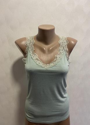 Жіноча майка в ідеальному стані