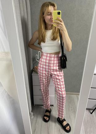 Розовые брюки от zara