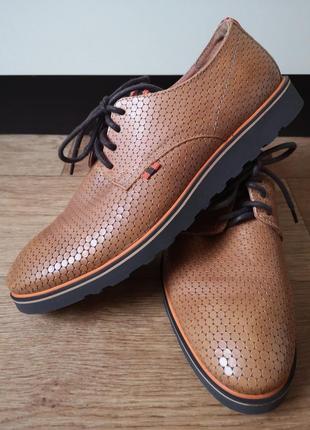 Кожаные туфли ponto quentе