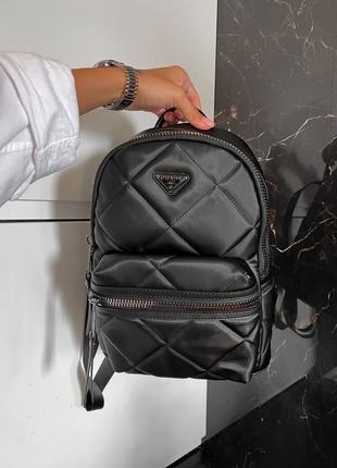 Рюкзак в стилі prada