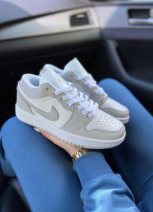 Стильные кроссовки nike  jordan low white grey