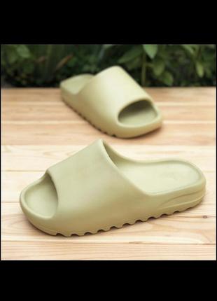 Adidas yeezy slide olive