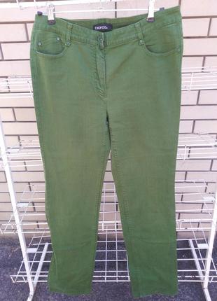 Джинси жіночі нові, розмір 14/16.