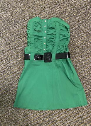 Літній яскраве зелене плаття без бретелей з поясом на кнопках s