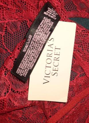 Красное кружевное нижнее белье с цветочным принтом victoria's secret. размер m.4 фото