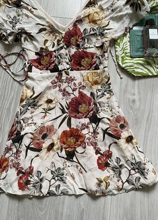 Винтажное платье в цветы river island3 фото