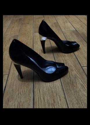 Туфлі жіночі на шпильках bcbg max azria2 фото