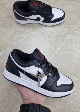 Супермодные кроссовки nike air jordan 1 retro2 фото