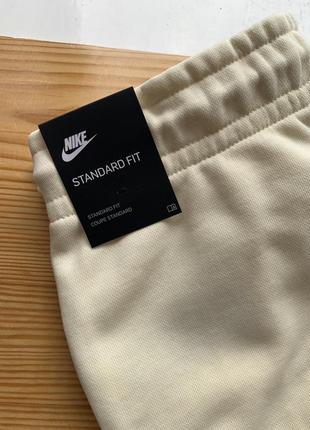 Розпродаж шорти nike essentials оригінал нові 7