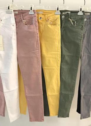 Итальянские цветные джинсы1 фото