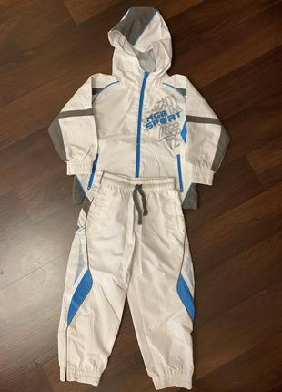 Детский спортивный костюм
