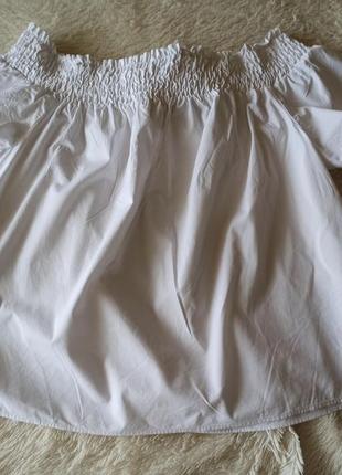 Класнючая белоснежная хб блуза с открытыми плечами