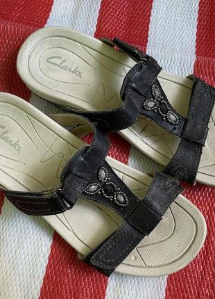 Шикарные удобные  кожаные сандалии шлёпанцы clarks /кожа1 фото