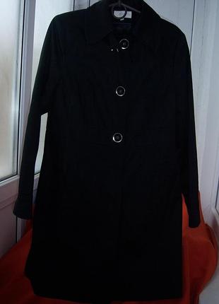 Плащ жіночий