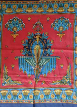 Шовковий хустку на шию.