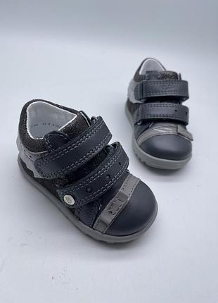 Черевики для дівчинки