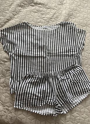 Піжамка в смужку