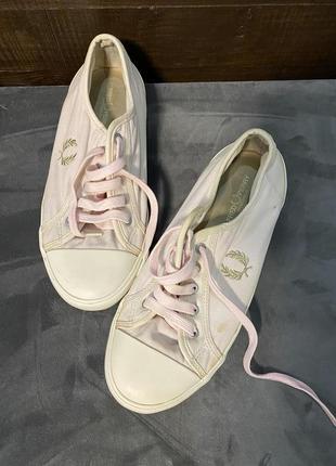 Фірмові світло рожеві кеди/кеди брендові