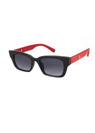 Солнцезащитные очки прямоугольные rich person в черной оправе с красными заушниками1 фото