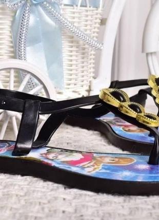 Босоніжки дитячі 2