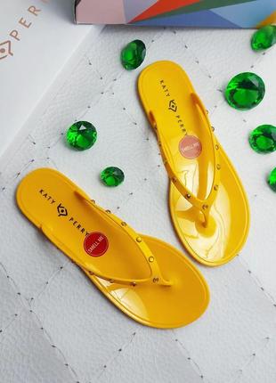 Katy perry оригинал желтые ароматизированые силиконовые сандалии вьетнамки