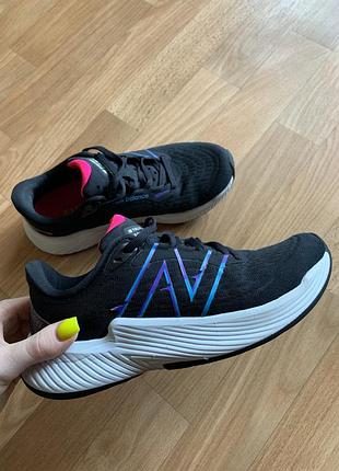 Кросівки для залу fuelcell prism від new balance