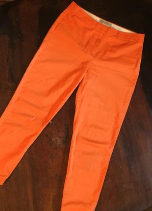 Оранжевые брюки1 фото