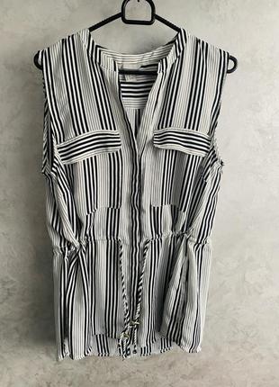 Стильна блуза-футболка h&m 46-48