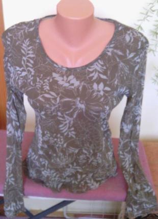 Кофточка с растительным принтом