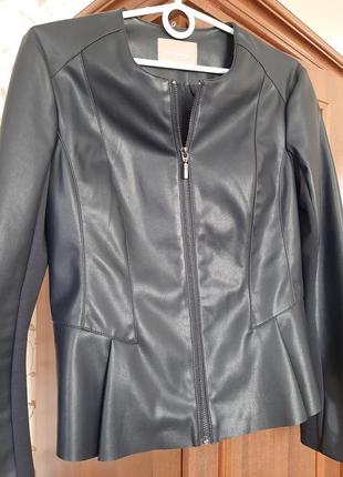 Шкіряна куртка