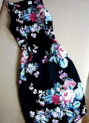 Чорне плаття в квітковий принт від grey wolf