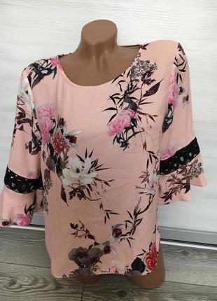 Красива блузка