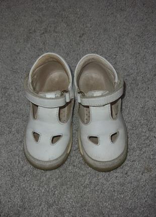 Falcotto,шкіряні босоніжки 22р.