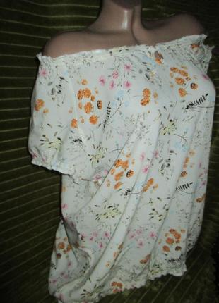 Летняя красивая расцветка блузка-футболка,на высокую девушку,пог60-65см2 фото