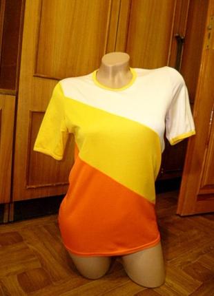 Яскрава футболка триколірна кремовий+жовтий+апельсиновий