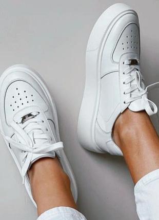 Стильні кеді з натуральної шкіри ❣️ шкіряні кеди жіночі з перфорацією легкі